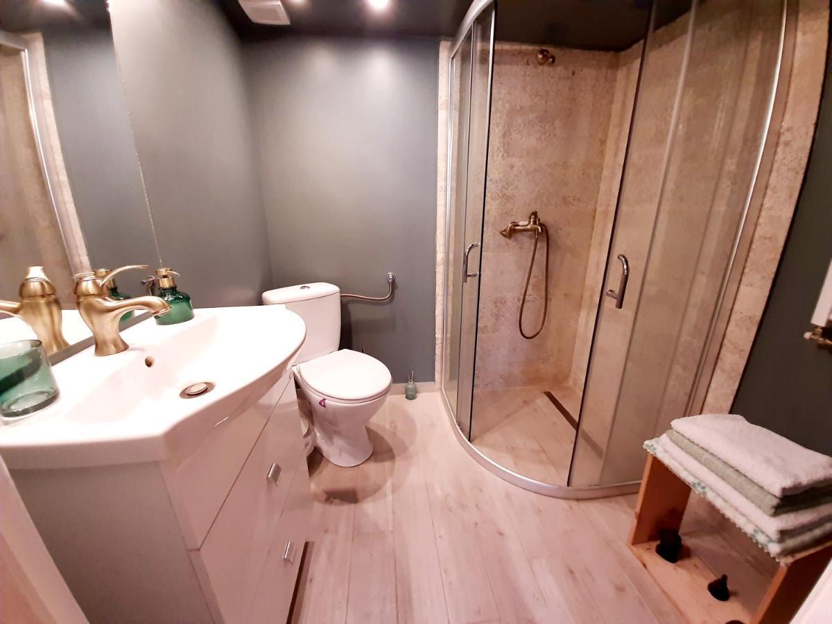 Central Loft Apartment Brasov Bagian luar foto