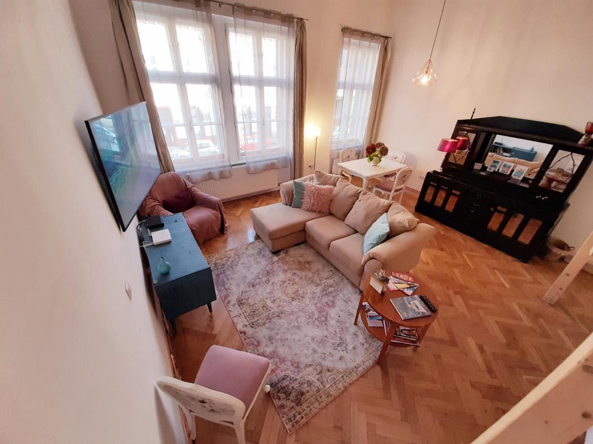 Central Loft Apartment Brasov Bagian luar foto